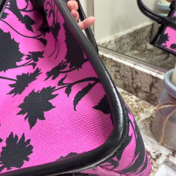 NWT- Versace Le Medusa Small 2 Way Tote- Includes Matching Silk Scarf - Picture 5 of 16